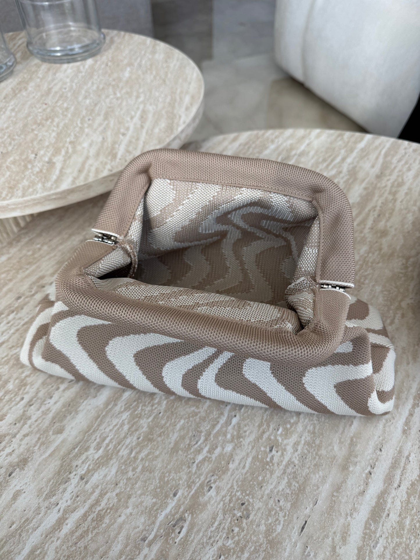 sandy waves pouch