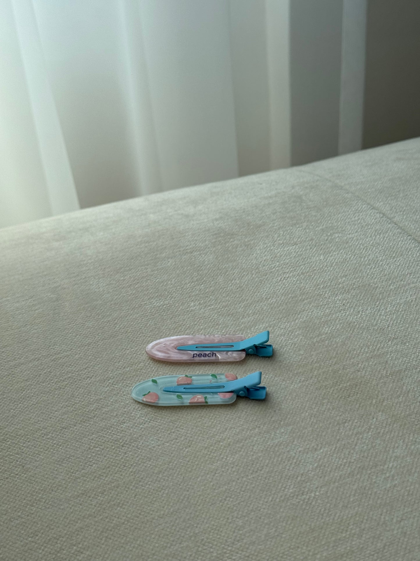 peach hair clips