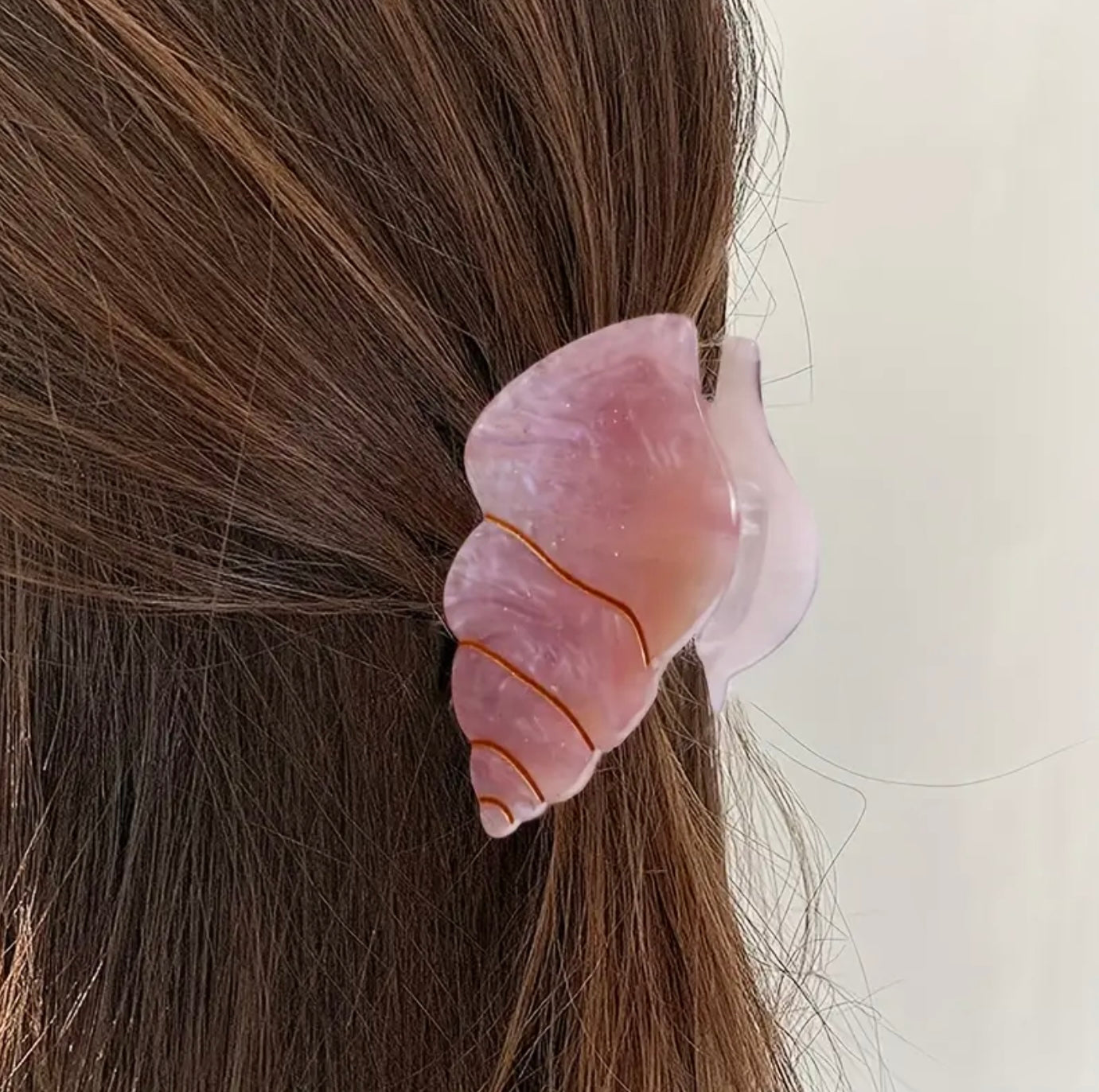 Pink seashell hair clip