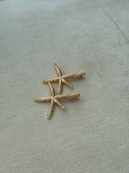 gold starfish hairclip