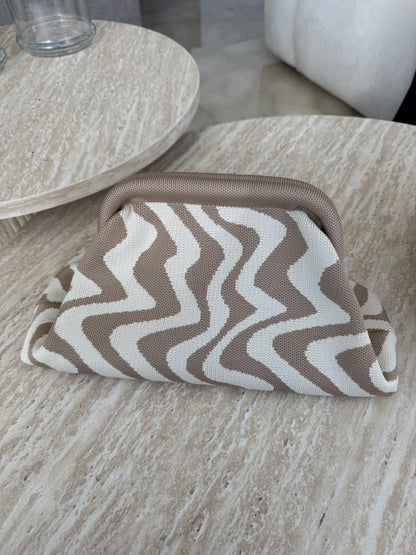 sandy waves pouch