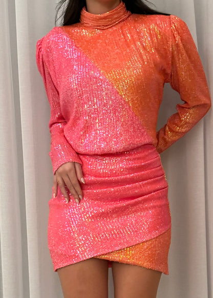 Draped long sleeves candy dress
